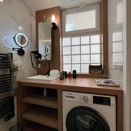 Studios Clouet-Paris Centre- Xve!-2